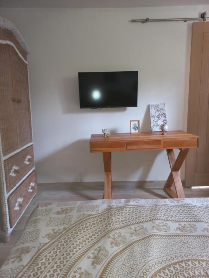 Le Clos Des Lauriers Carcassonne Bagian luar foto