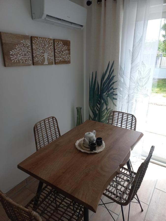 Le Clos Des Lauriers Carcassonne Bagian luar foto